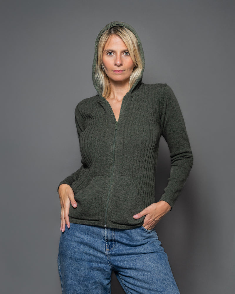 CAMPERA CANELÓN CON CAPUCHA VERDE MUZGO (ART. 7793)