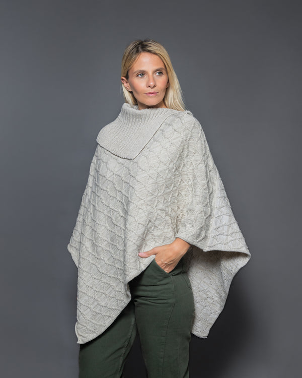 PONCHO ARANES CUELLO VOLCADO CRUDO (ART. 7986)