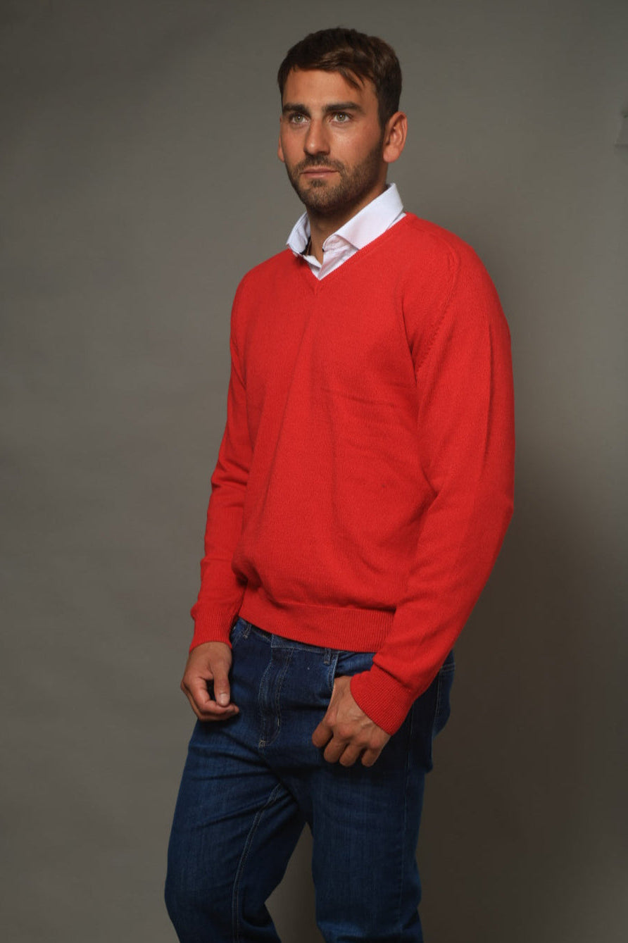 ESCOTE V LISO ROJO ART 4963
