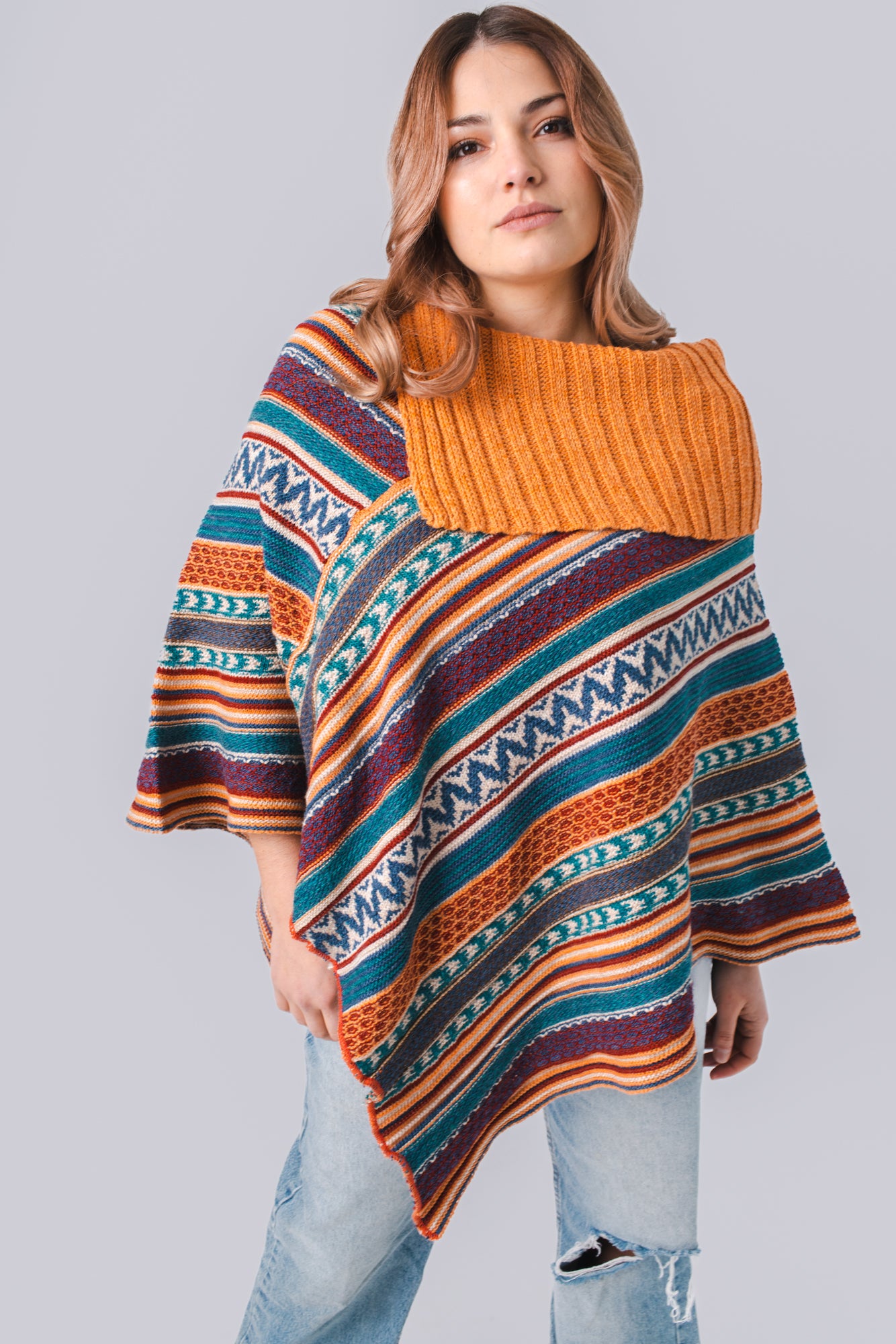 PONCHO CON CUELLO MULTICOLOR ART. 7616